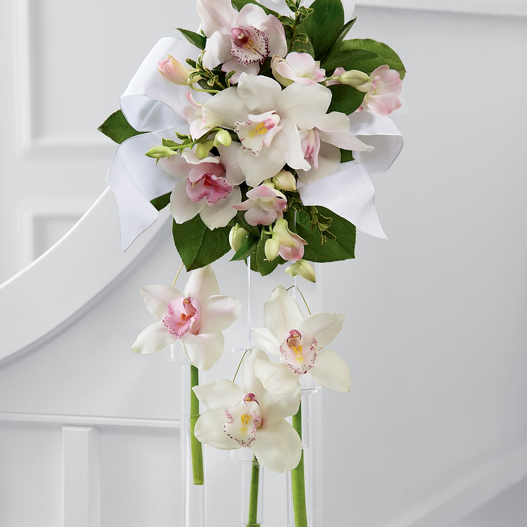 Perfect Entrance Pew Arrangement – FRUIT & FLOWER CREATIONS, Portland OR