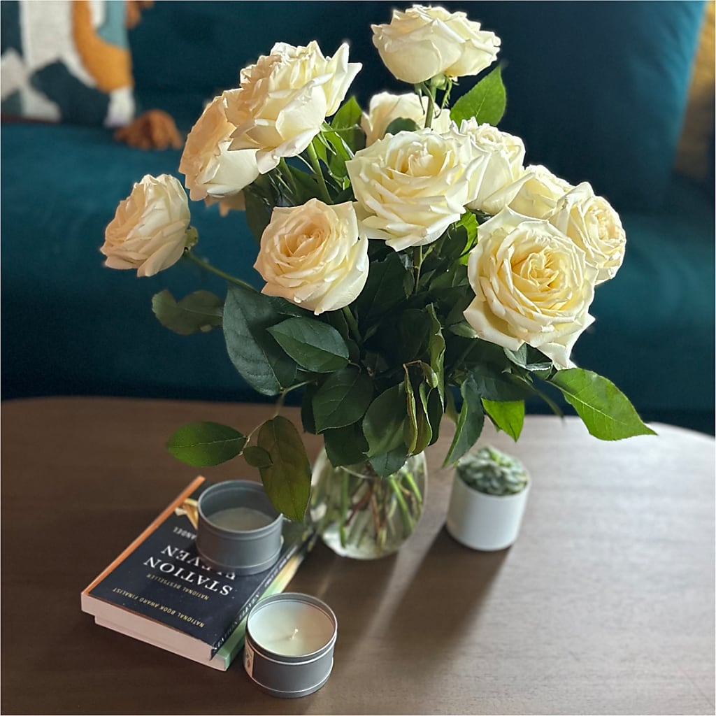 Long Stem Yellow Rose Bouquet – FRUIT & FLOWER CREATIONS, Portland OR