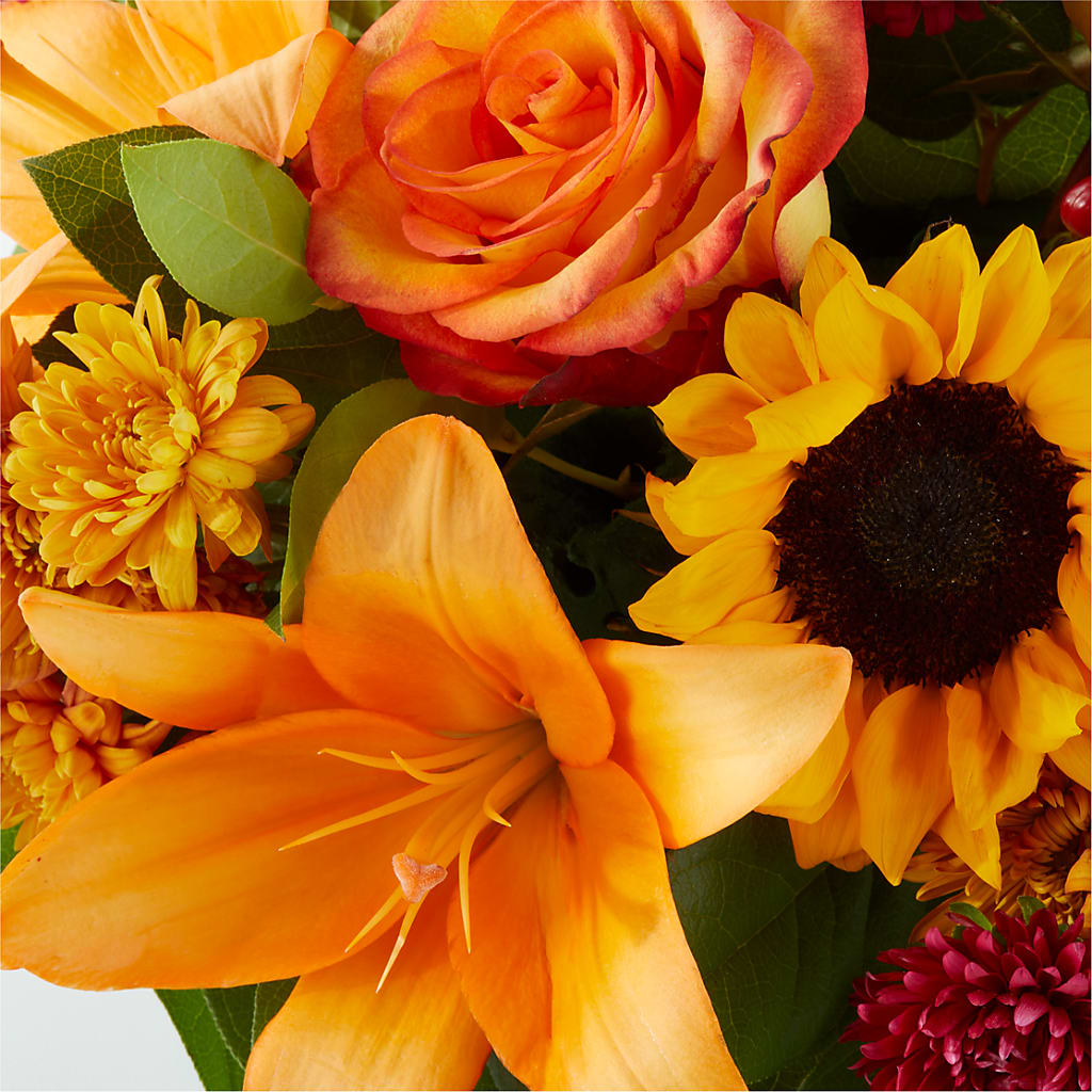 Grateful Centerpiece – FRUIT & FLOWER CREATIONS, Portland OR