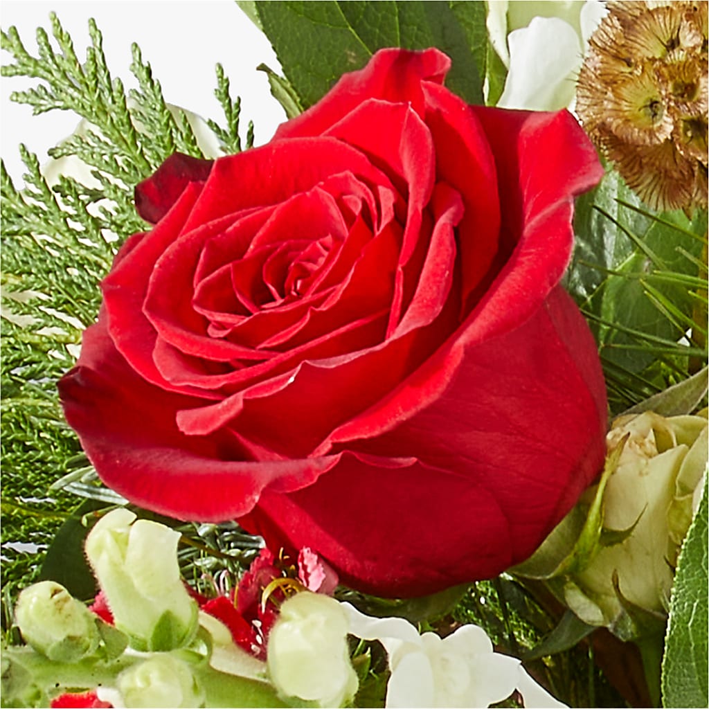 Deck the Halls Bouquet – FRUIT & FLOWER CREATIONS, Portland OR