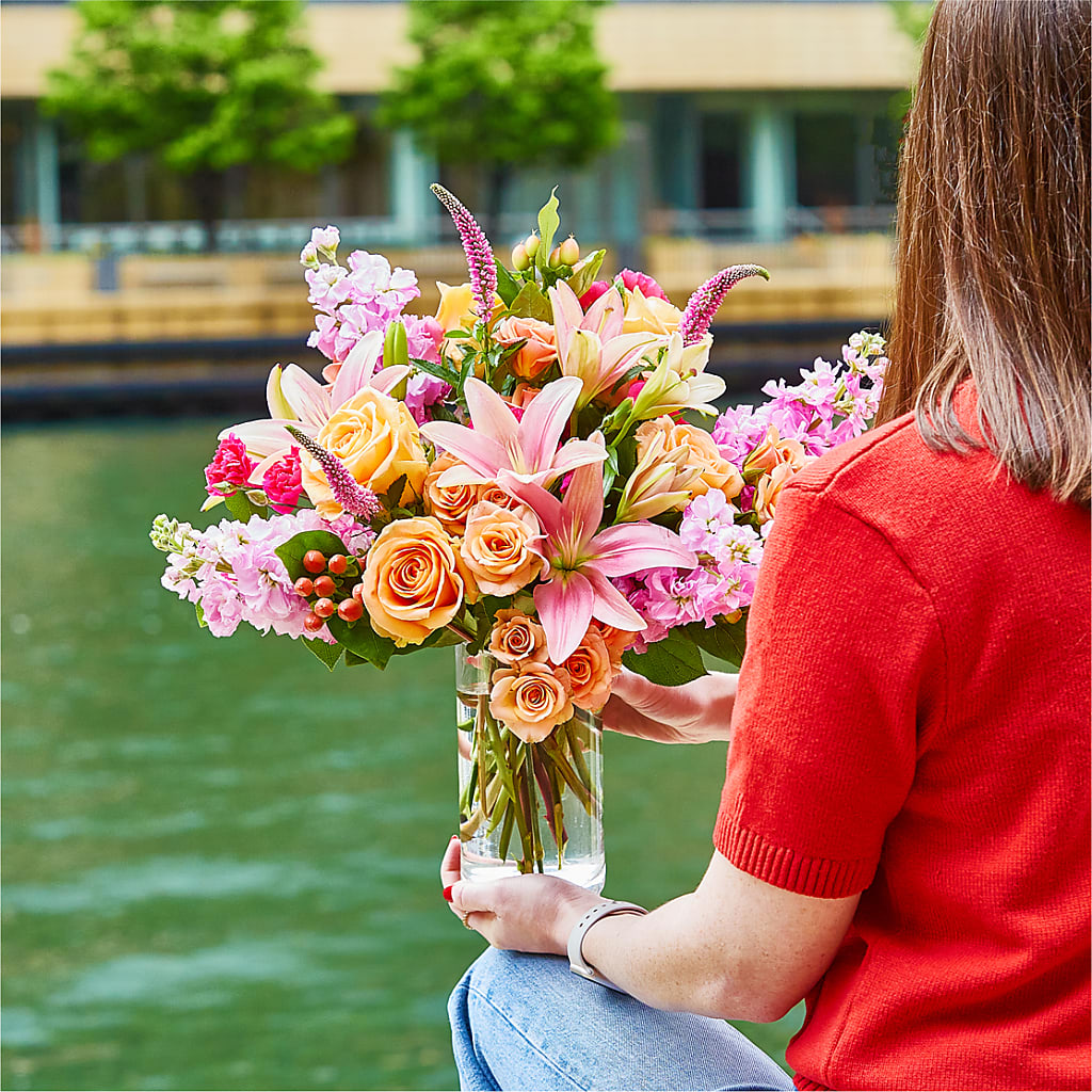 Bisous Bouquet – FRUIT & FLOWER CREATIONS, Portland OR