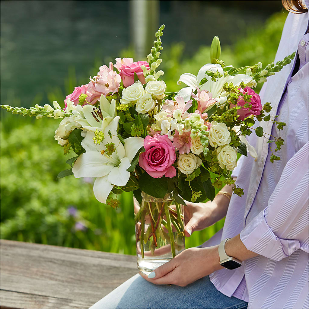 Fondly Bouquet – FRUIT & FLOWER CREATIONS, Portland OR