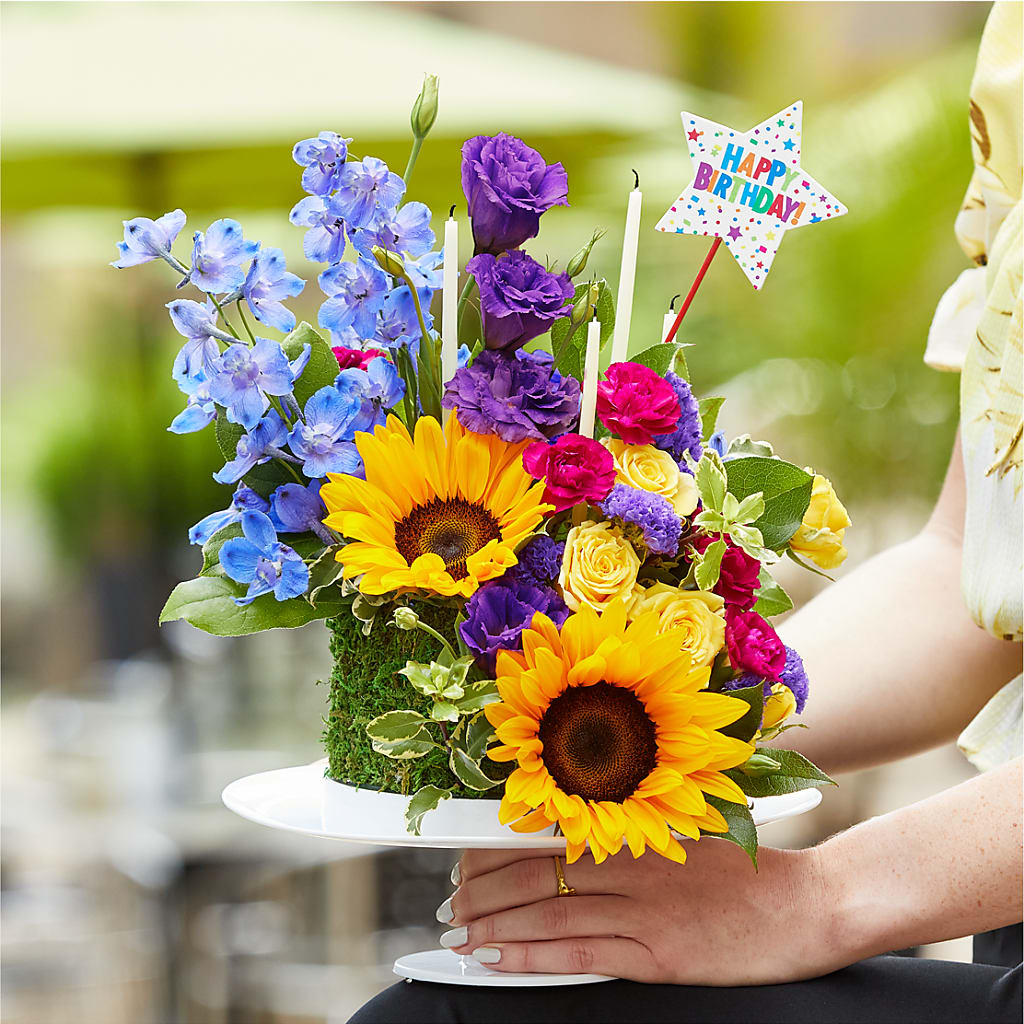 Star of the Day Floral Cake – FRUIT & FLOWER CREATIONS, Portland OR