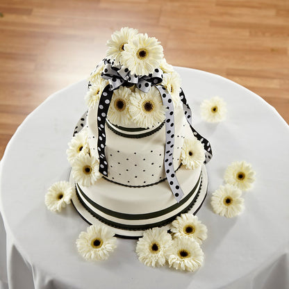 Simple Sophistication Cake Décor – FRUIT & FLOWER CREATIONS, Portland OR
